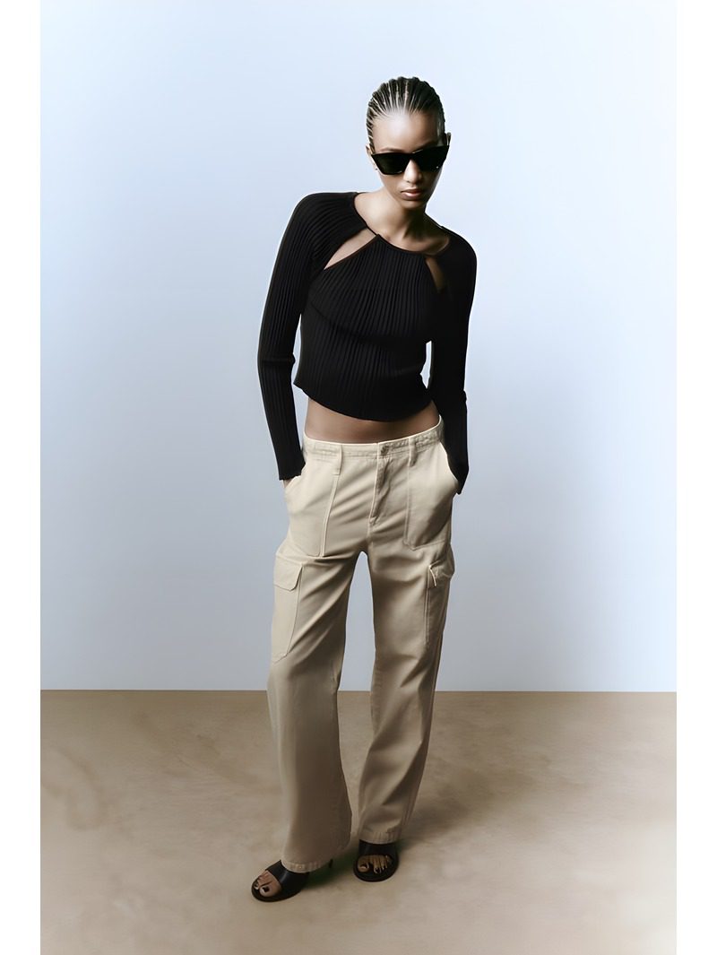 Cut-Out Crop Top black Cut-Out Crop Top