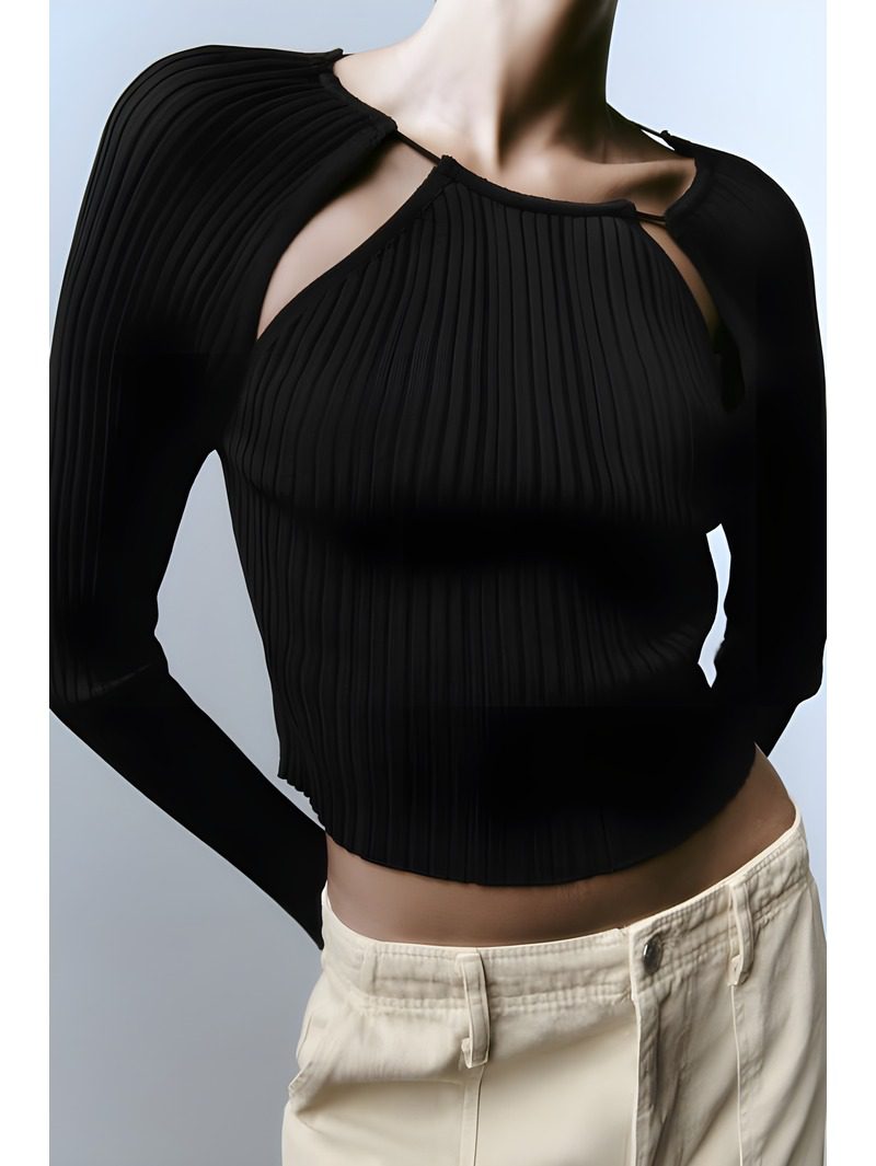 Cut-Out Crop Top black Cut-Out Crop Top