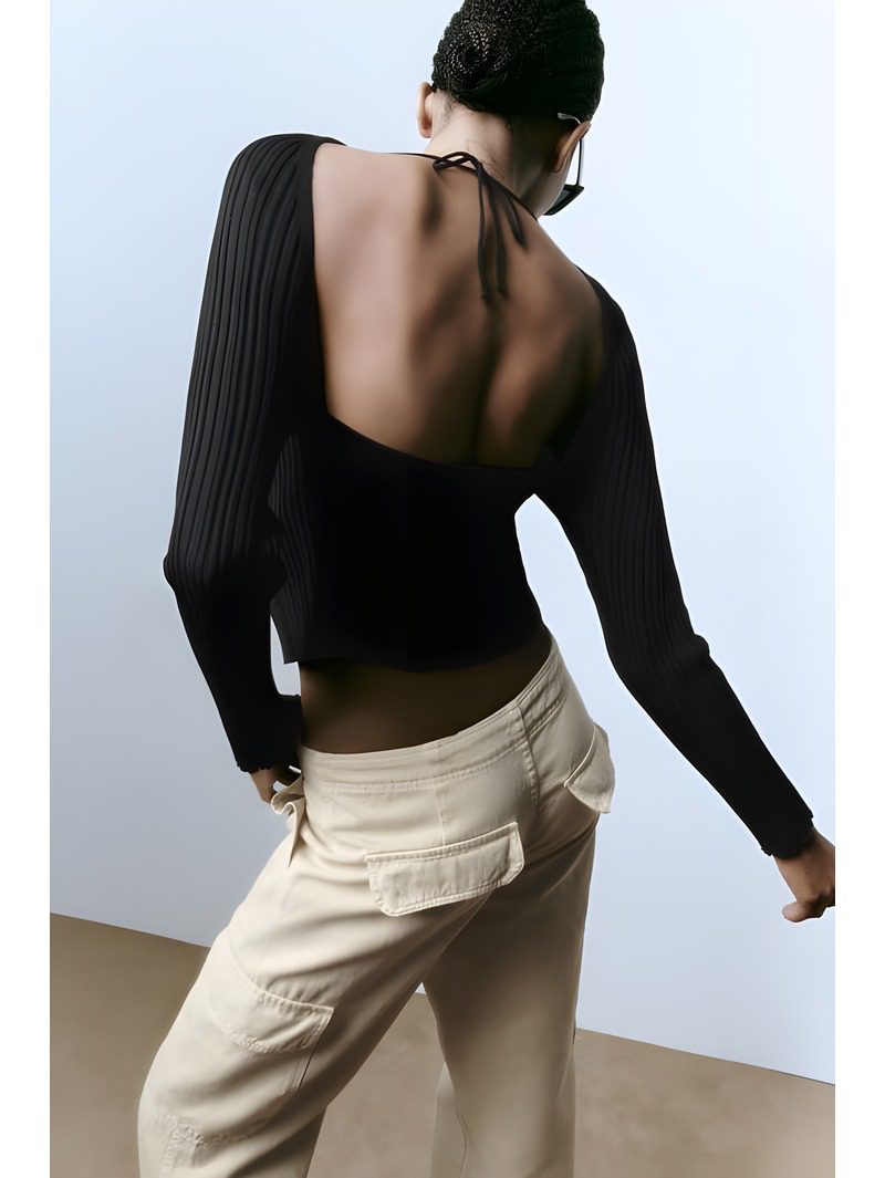 Cut-Out Crop Top black Cut-Out Crop Top