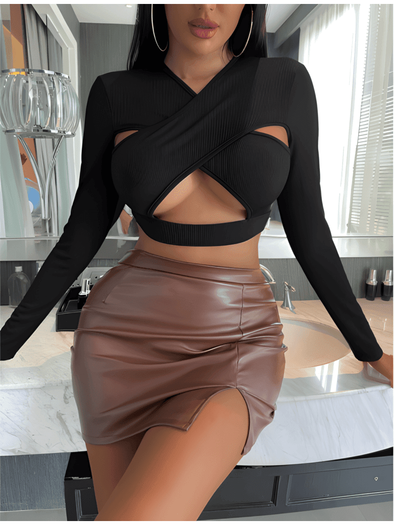 Cross cut Crop Top Cross cut Crop Top -black